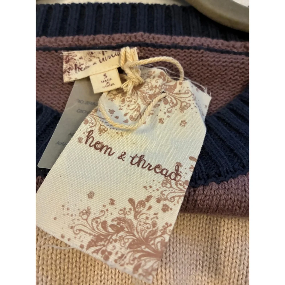 NWT Hem & Thread Pullover Sweater Size Small - Picture 6 of 7